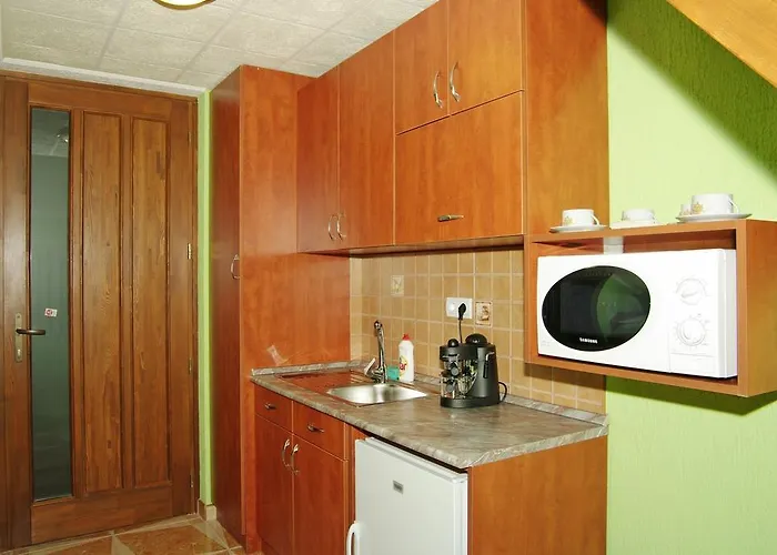 아파트 Nefelejcs *